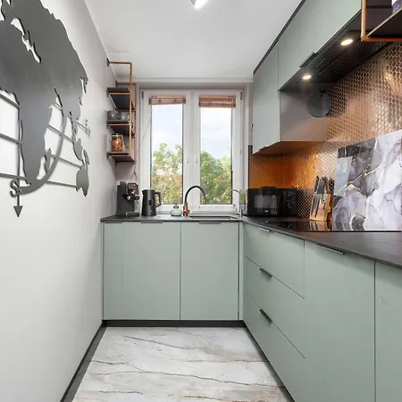 Mosaic In Center With Air Conditioning And Balcony By Renters Apartment