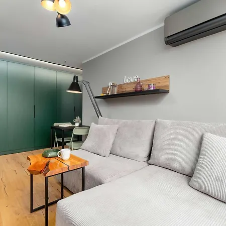 Daire Mosaic In Center With Air Conditioning And Balcony By Renters *