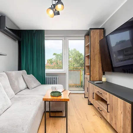 Apartment Mosaic In Center With Air Conditioning And Balcony By Renters *